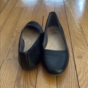 Black Dr. Scholls Flats